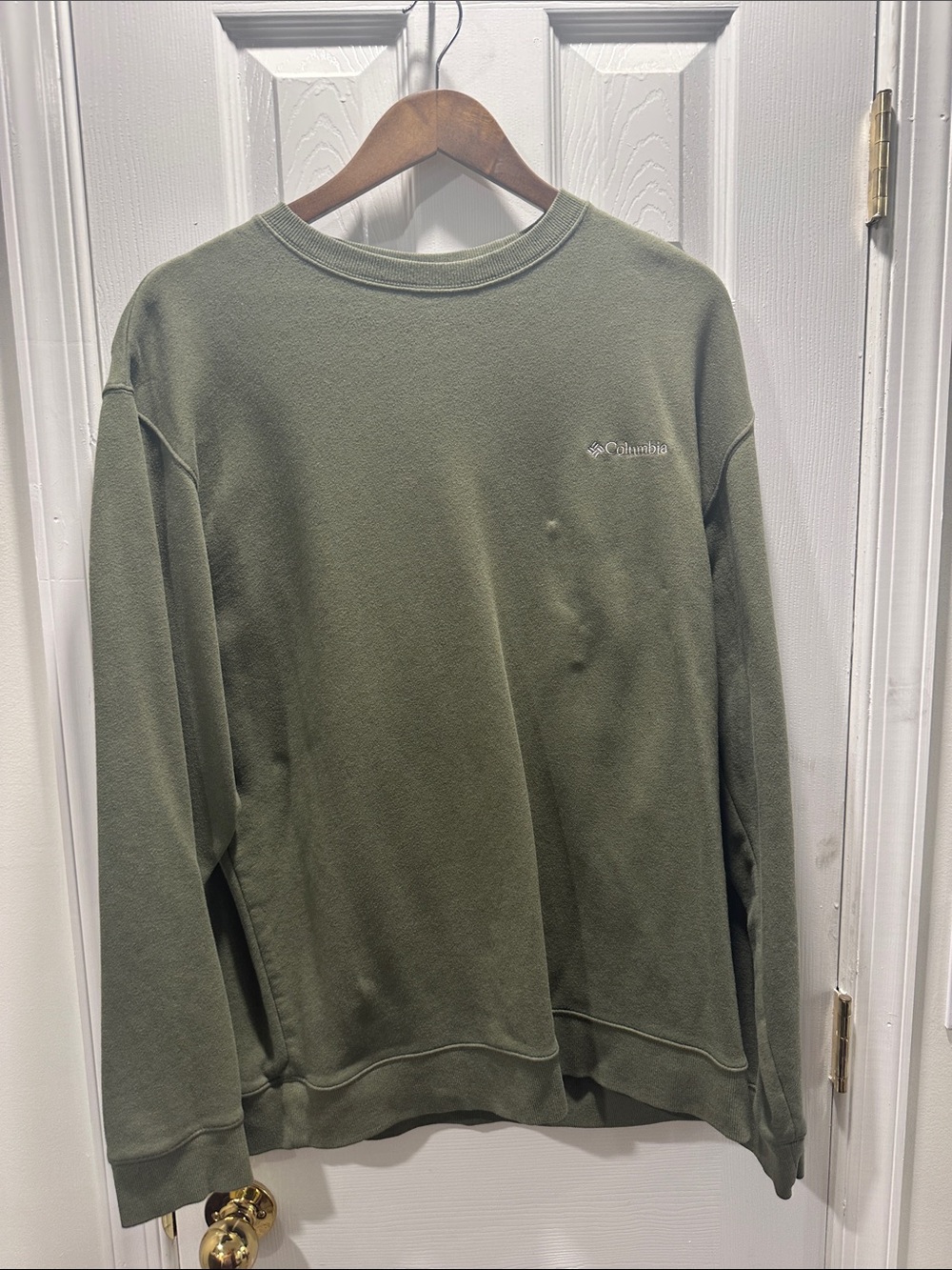 Columbia Olive Green Men's Crewneck Sweatshirt